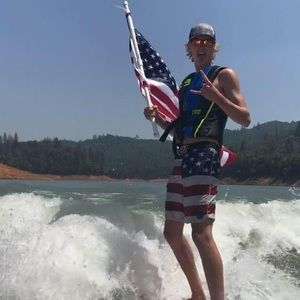 Meet your Posher, Joshua